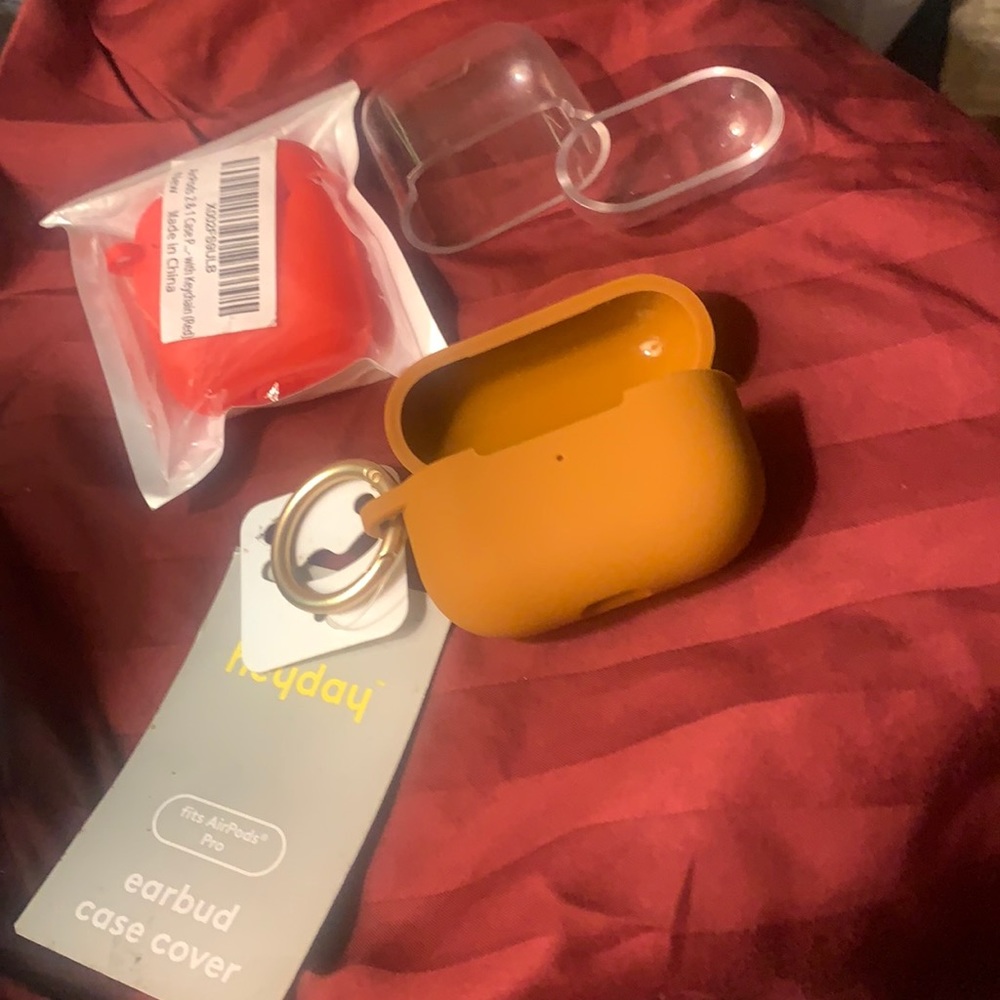AirPod Pro Earbuds and AirPod case cover with keychain